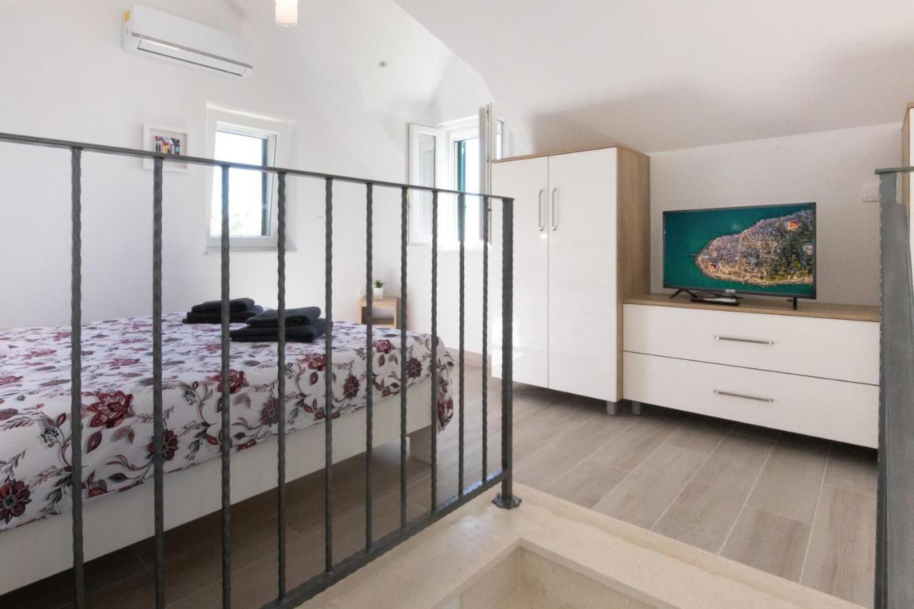 Villa Pelargonia Makarska Bagian luar foto