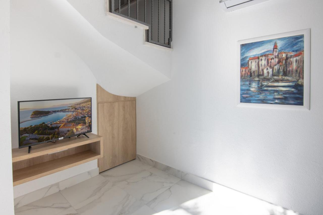 Villa Pelargonia Makarska Bagian luar foto