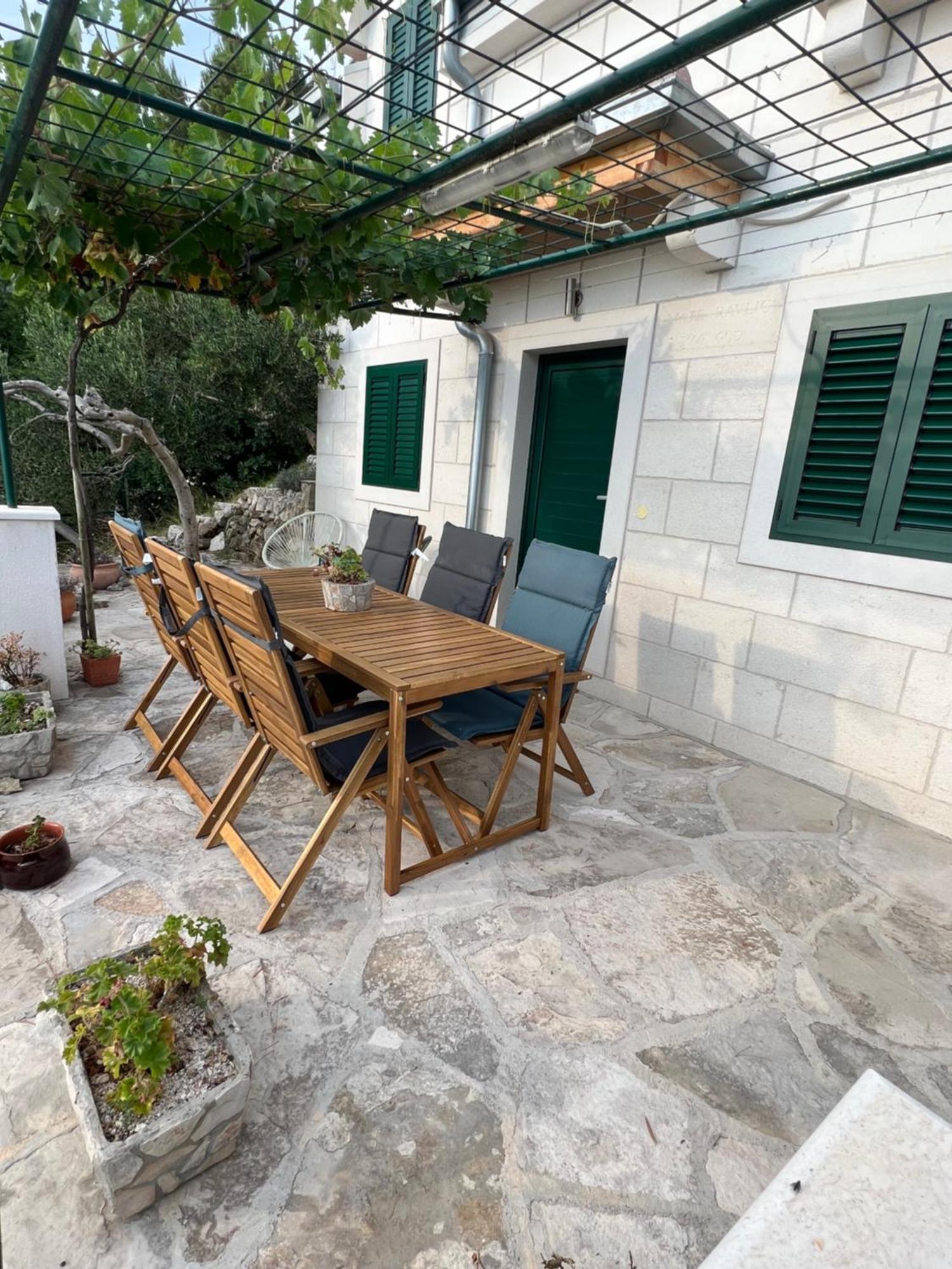 Villa Pelargonia Makarska Bagian luar foto